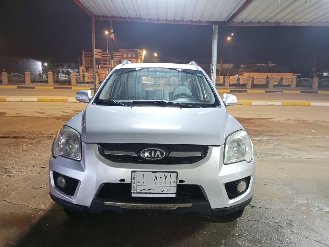 كيا سبورتج 2009سياره وارد امريكي ضرر باب الصدر مصبوغة حزام سياره جاهزه حداديه نضيفه سعر شده وبيها مجال ترهم مراوس اونقد رقم الهاتف ***********
