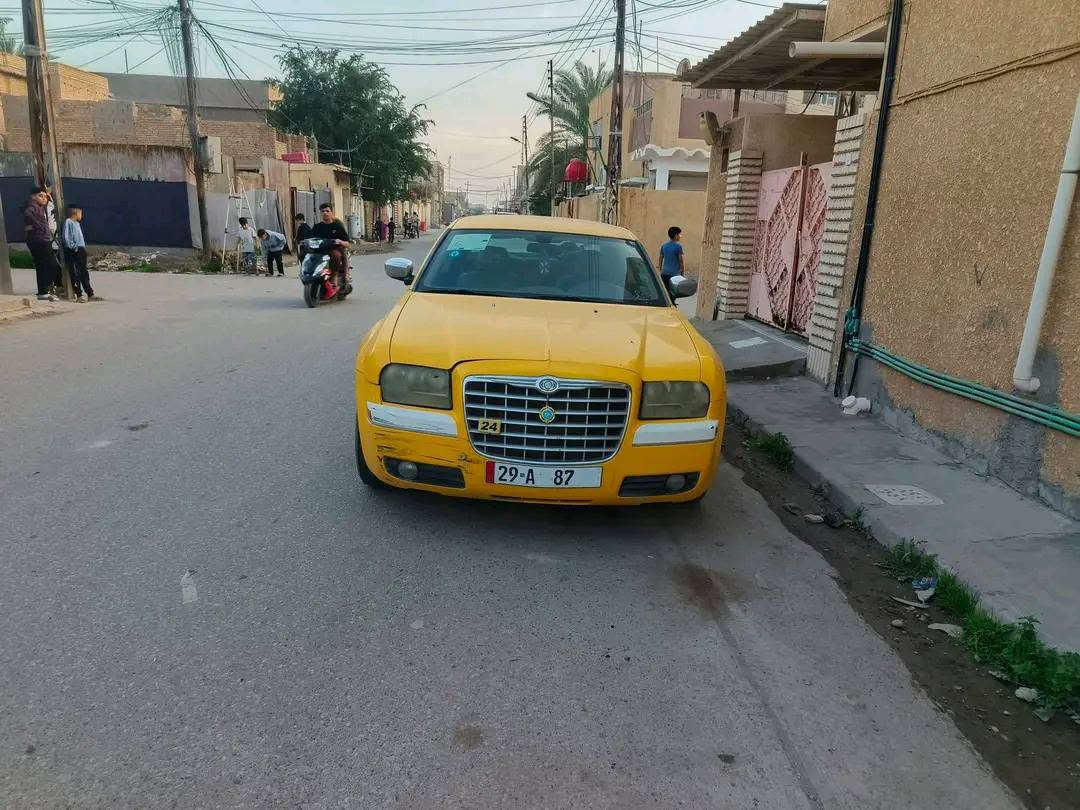 اوباما 2010 للبيع جاهزه من محرك وگير وحداديه السعر 115 سياره خير من الله السياره ب اسمي تحويل ثاني يوم العنوان واسط الصويره رقم الهاتف  ***********
