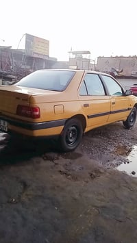بيجو 405. مديل ١٢ للبيع ضربه جاملغ خلفي  مكينه كير خير من ألله السعر 2...