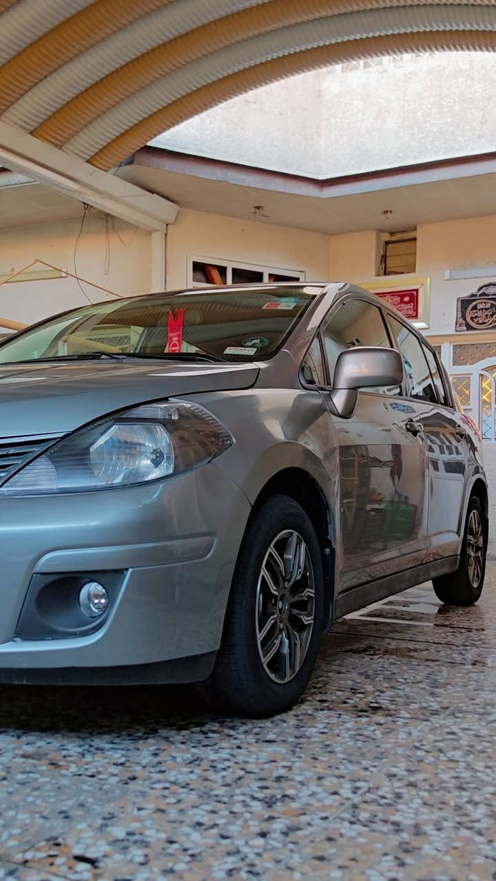 🚘 نيسان فيرسا موديل 2011 🚘
✅ محرك 2000 سي سي
✅ كير أوتوماتيك
✅ جامات كهربائي
✅ تبريد ثلج
✅ تخم تايرات  جديد
✅ صدر جديد
✅ مدوشمة عام
✅ صبغ ربع جاملغ وشويه من بنيد بدون دواخل شرط 
✅ ويل كب 
✅ السيارة باسمي
✅ تحويل ثاني يوم

💰 السعر: 75 ورقة (بيها مجال حك الجية)

📍 الموقع: بغداد – حي التجار 

📞 للتواصل: ***********
