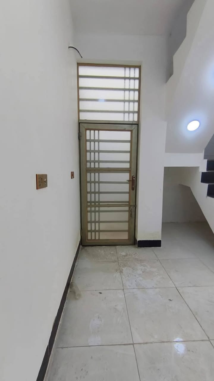 —————————————————————يالله يعلن ———
مجمع كلش راقي 🏡 دار ((50متر      بلاش بلاش))                         🔺طابو زراعي سند 25
------------____________ *********** ☎️☎️
       بلاش     بلاش         📍 موقع الدار  👇🏻

         #النجف - #مقابل قريت لقدير 
-  *********** 🤑 🟣
—————————————————————

🏗  البناء حديث والشغل درجة اولى شارع 20عرض
  

مجموع غرف النوم 1 صاله+مطبخ 
  
 عنوان لمكتب مقابل قرية لغدير
