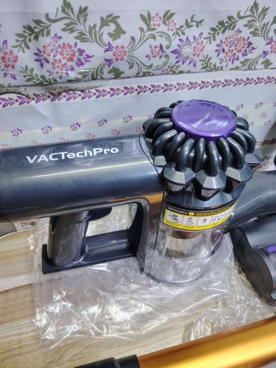 مكنسة كهربائية لاسلكية من VACTechPro V15، مكنسة كهربائية لاسلكية 35 كيلو باسكال مع بطارية قابلة للازالة، مدة تشغيل تصل إلى 35 دقيقة، مكنسة كهربائية 6 في 1 ببطارية لاسلكية للأرضيات موضحة بالصور السعر 40 الف للطلب او الاستفسار التواصل عبر رسائل الصفحة متوفر توصيل بغداد ومحافظات 👍 #تابع_الصفحة_يوصلك_كلشي_جديد


**إذا كنت صاحب هذا الإعلان وتريد حذفه لأي سبب، رجاءا أرسل رسالة إلى الدعم الفني**