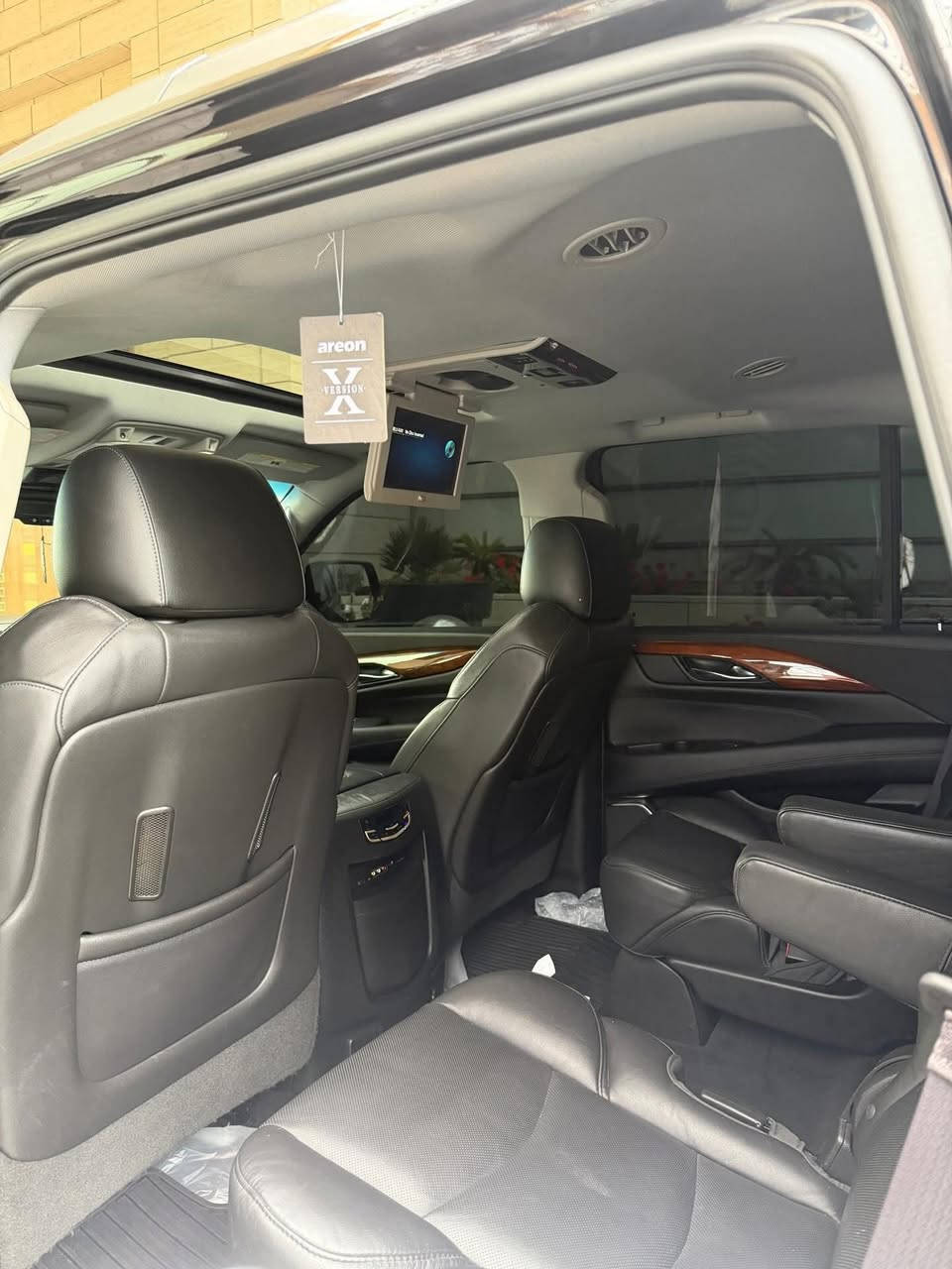 سكاليد بريميوم سبورت اصلي موديل 2016 وارد امريكا
مكينه 6.2 الكبيرة 
رنقات 22

عداد 200 الف كيلو 
ميجر سيرفس كامل وحديث
( بحاله الوكاله من الداخل والخارج )

كامل المواصفات:
فتحه - كشنات خلفيه مفصوله  - تبريد وتدفئه كشنات - تدفئه سكان - دبل قير - قير 8 غيار - عداد ديجيتال الكتروني وضعيات  - بروجيكتر - اوامر صوتيه- مساج مقاعد -ديكور خشب بيانو - شاحن وايرلس - لوقو عل الكشنات - كار بلاي - تحكم سكان - كشن هزاز - سستم سماعات بوس 16 سماعه - نفيقيشن بلوتوث - 5 كاميرات /360درجه - تجوري - شاشه خلفيه - دبه هايدروليك  - رادار امامي وتنبيه تصادم امامي وخلفي - نظام تنبيه خروج عن المسار وتعديل المسار - ميمري سيت - دواسات كهربا - إضاءه دواسات - تسفيط مناظر - إضاءه مناظر - نقطه عمياء الخ….
 عازل حراري + تغييم - حمايه كامله فل بدي 

شرط الفحص
قير مكينه شاصي وافحص وين ماتبي
البدي اصباغ متفرقه للتجميل 

السعر 7،200 دينار كويتي 

#الكويت #سلطنه_عمان #الامارت #البحرين #قطر #امريكا #الرياض #سوريا #ليبيا #بنغازي  #طرابلس #الخمس #زليتين #ليبيا #بنغازي  #طرابلس #الخمس #زليتين #ليبيا #بنغازي #طرابلس #الخمس #زليتين #ليبيا #بنغازي #ليبيا #مصراته #طرابلس #الخمس #زليتين #دمشق #بغداد #العراق #اليمن #صنعاء #حمص #حماة #درعا #سوريا #الموصل #اربيل#العراق #البصرة #حلب #تونس #الجزائر #المغرب #الرباط #موريتانيا #ليبيا #سوريا #دمشق #العراق #كركوك #سليمانية #فلسطين #فلسطين #رام الله #بيروت #الناصرة #العراق #الرمادي #الأنبار #تكريت


**إذا كنت صاحب هذا الإعلان وتريد حذفه لأي سبب، رجاءا أرسل رسالة إلى الدعم الفني**