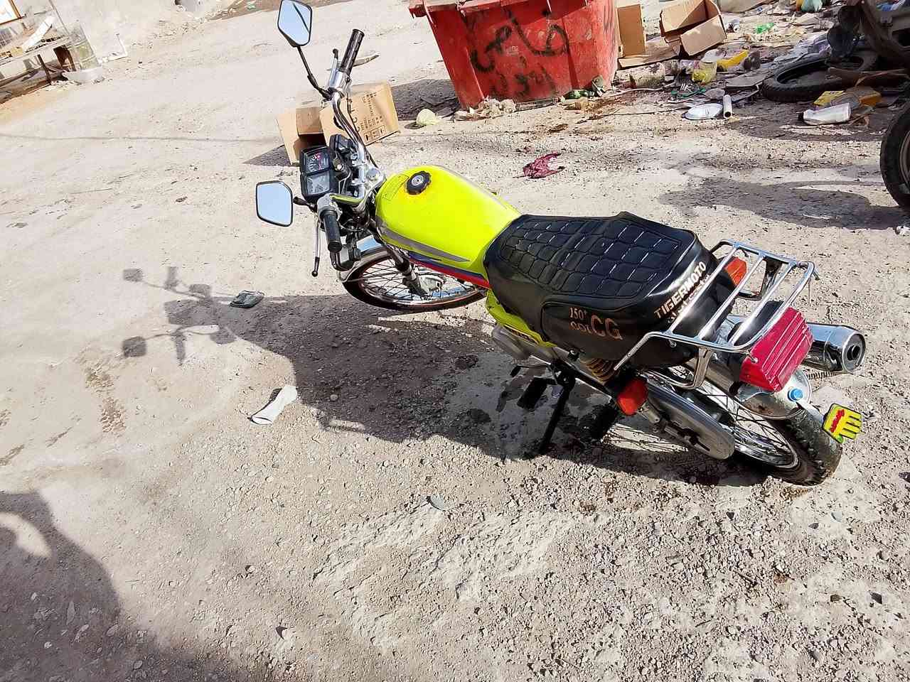 سلام عليكم نامه مديل 24 مكينه مفتوحه خير من الله دراجه اوراق تالفه اكفله سرقه وعشاير سعره 450وبيه مجال بصيط ***********
