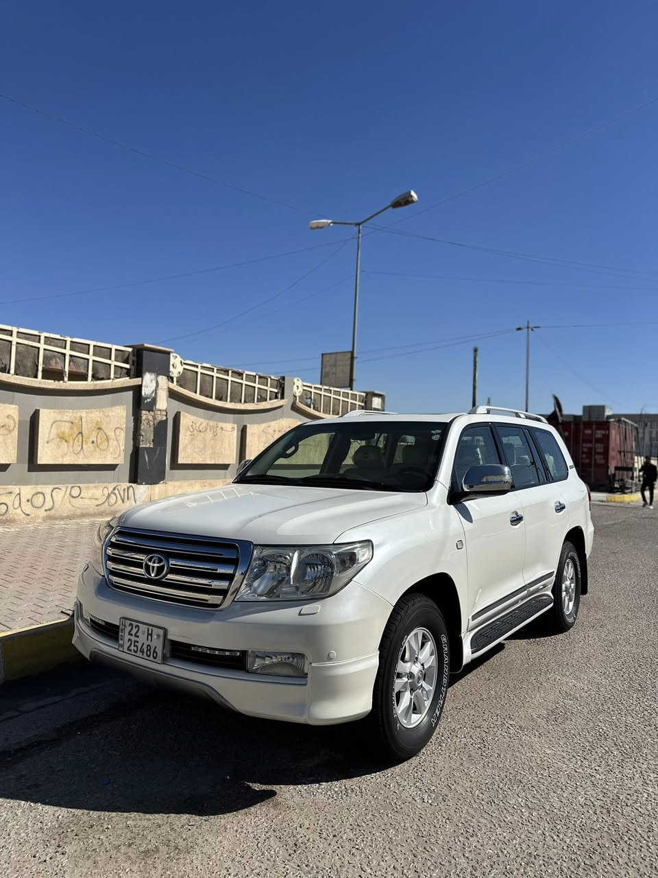 السلام عليكم لاند كروز 2011 ستينيه مكفوله كفاله عامه ماشيه 100 الف حقيقي رقم اربيل باسمي السياره جديده بمعني الكلمه مكاني كربلاء حي المعلمين ‭٠٧٧٣ ٢٠٧ ٨٣٧٨‬
