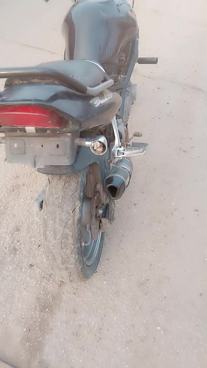 السلام عليكم بطع للبيع 2004 اوراق اصولي للبيع او مراوس بستوته الخاص. مفتوح وهاذه رقمي ***********
