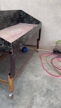 ، للبيع ميوز عرض فواكه وخضروات بحالة ممتازة  فرصة لأصحاب محلات الخضار ...