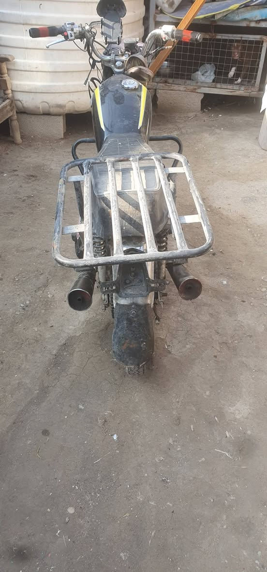 سلام عليكم. دراجه. للبيع هونده 5كير عاطله. طك بيهة. الواشرات. بيت كور ول بوشه. وكامت. تعبر. دهن. عل بوشه ابيع. طافيه. شباب. طافيه. سعر 150 الف مكاني مدينه الصدر رقمي ***********
