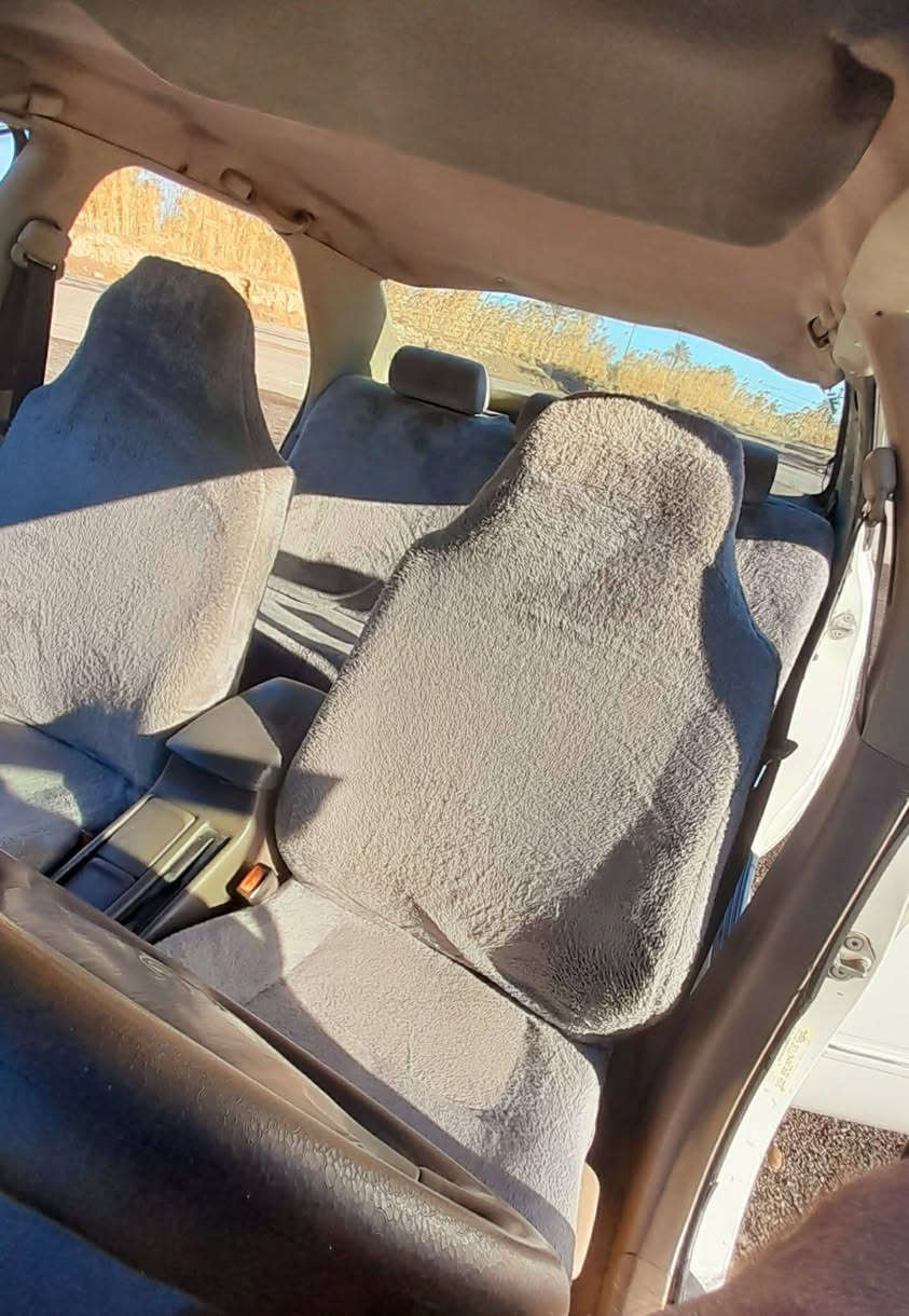 للبيع كامري موديل 2000 رقم بغداد دولي الجديد هزه جديده  بيها يم قطعه صبغ ابيع حزام تريد تفاصيل اكثل خابرني المكان الانبار الكرمه داخل السور الرقم *********** السعر 80 وبيها مجال قليل
