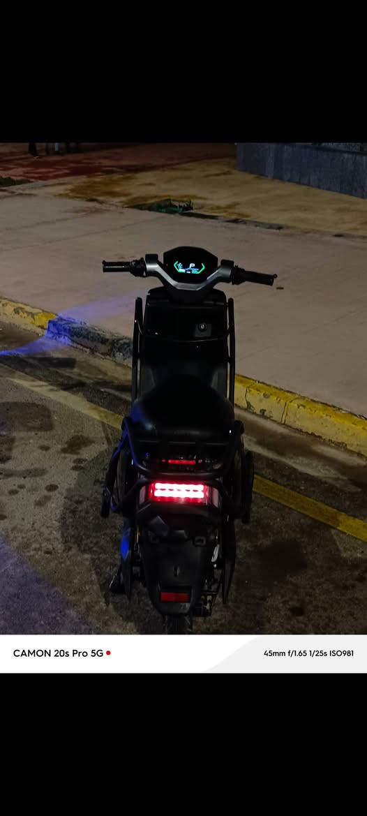 دراكون ماركه HiS الاصلي مدرعه كامل موديل 2025
اللون اسود مميز
نظافه فول
82فولت
42 امبير
ملف 2500 واط نحاس اصلي 
6 بطاريات فول ع فحص
4 نمر سرعه 99 حقيقي 80
رياضيه
لايتات زينون عالي وناصي
منفذ usp تشحن تلفون
شاشا اللكترونيه تقراء الاعطال ونظام 
تشغيل عن بعد بصمه
وسويج
فول شغاله متصرف ربع عليهه 
كهربائيات فول 
السعر خاص التواصل *********** او عبر الصفحة
