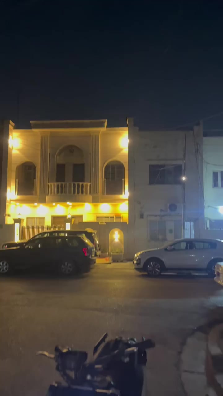 السلام عليكم سكنس جبلي للبيع دراجه كفاله عامه مكينه ممفتوحه بباديه بيه تزويد من الرمبه سبايدر رياضي ستيرن رياضي صالنصه ودواسات وكلجات رياضي مال رمبه شلعه تشك الكاع والدراجه منزله من معرض عباس كوبره بلضلال السعر ١٣٥٠وبيها مجال حك الجيه العنوان بغداد الكراده شارع الصناعه قرّب مستشفى أطفال العلويه متواجد جميع البرامج الرقم ***********
