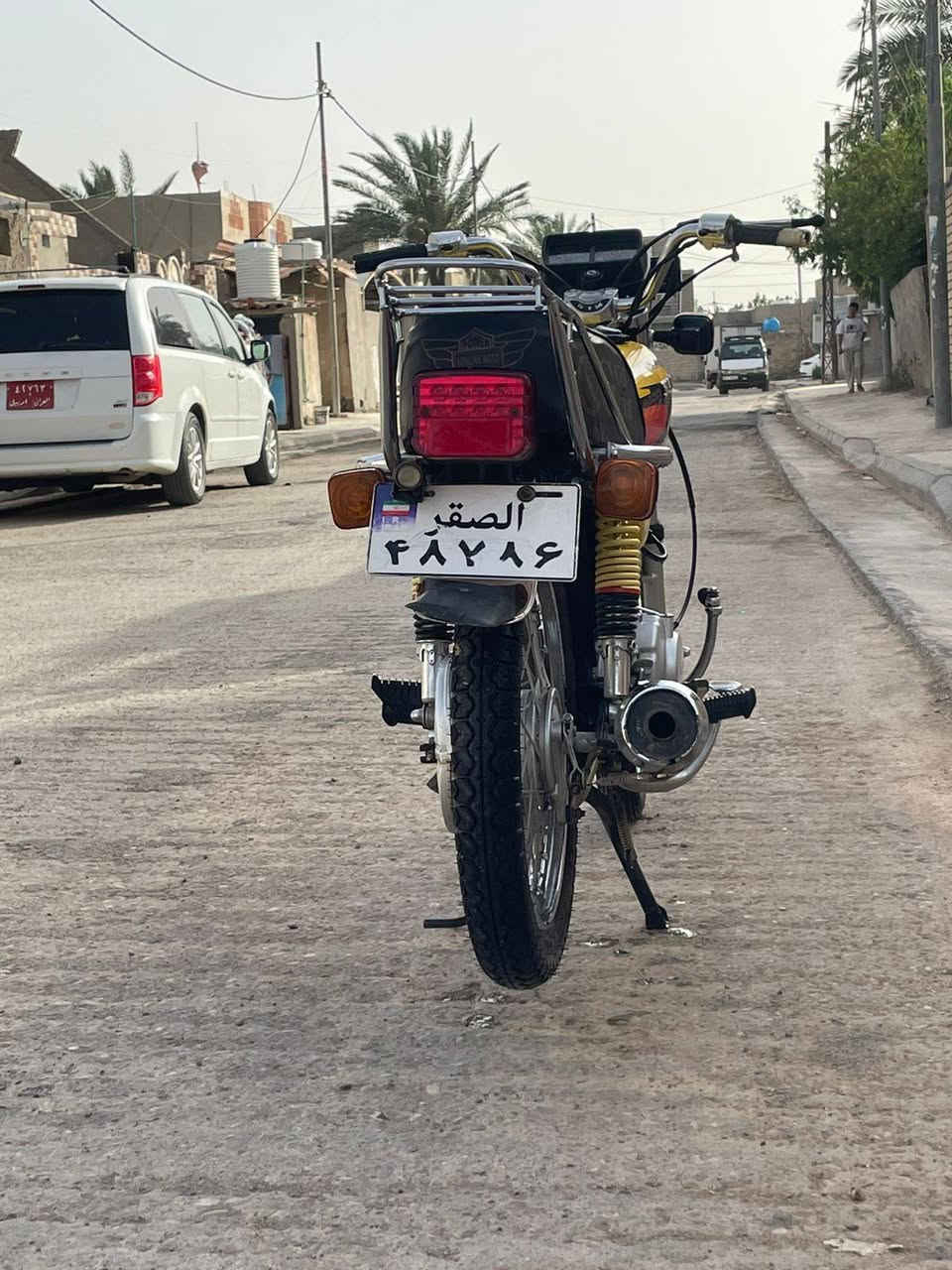 السلام عليكم لبيع دراجه نامه امتياز موديل 25 أوراق سكنر 3 دراجه خير من الله مكينه وكهربائيات شرط تايرات جدد شرط ترايك لبصره المكان صويره منطقه طليحه رقم *********** سعر 550  و بيها مجال بصيط أتصل وتلل
