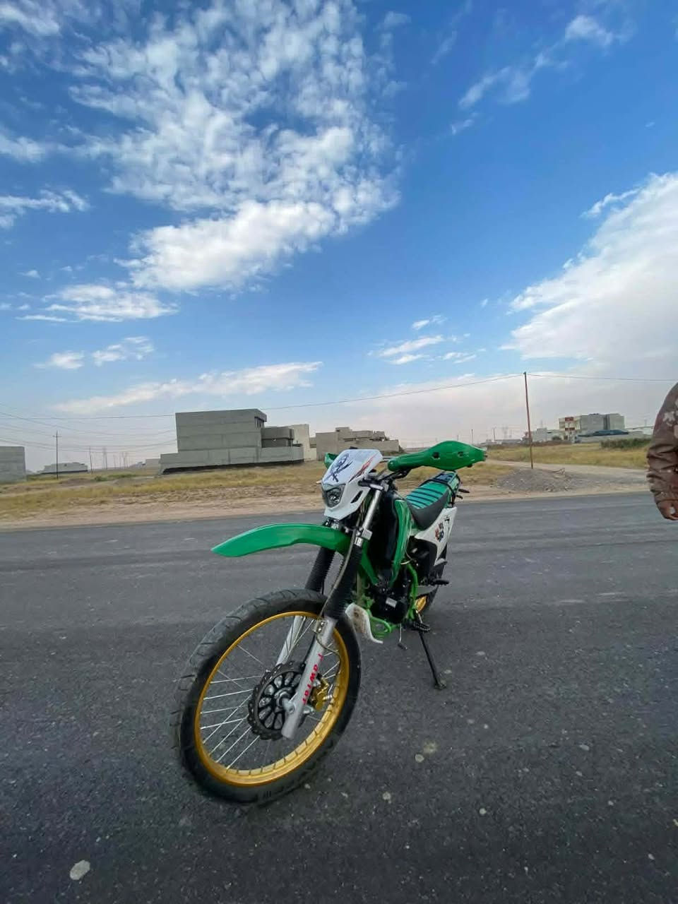 قفاز موديل 25محرك 300cc مكان بعكوبه هويدر  الرقم ***********سعره 1300
