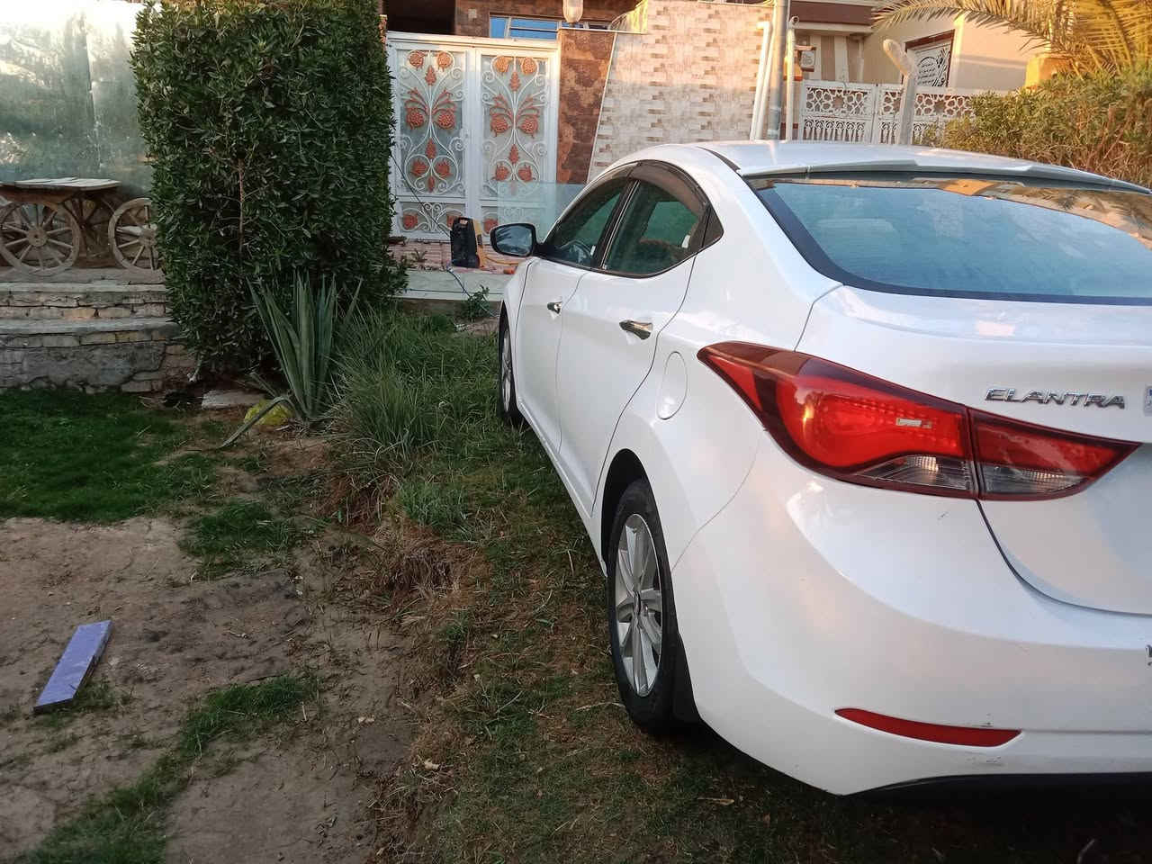 النترا ٢٠١٥ GLS خليجية
سيارة مكفولة بيه طعجة بالجاملغ الخلفي بالذيال كد شبر ودحجة بسيطة بالدور مال الباب الخلفي مكفولة من الصبغ 

رقم نجف دولي بأسمي مكاني نجف حي النداء رقم موبايل ***********

مكينة ١٨٠٠ 

فول عده البصمة 

كشن كهربائي

كشنات جلد سياحي 

اربع تجاوي 

تبريد بيانو 

لد امامي خلفي 

مري جانبية شفط

فتحة

٥ ويل كب

٣ انضمة قيادة 

مثبت سرعة 

فول تحكم ستيرن 

يدات نيكل 

السعر ١٣٠
