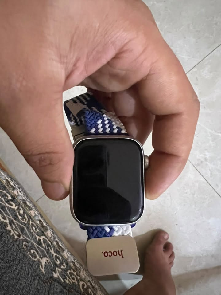 السلام عليكم ساعه ابل جيل 9 حجم 45 بطاريه 96 لبيع السعر 250 وبيها مجال
***********
