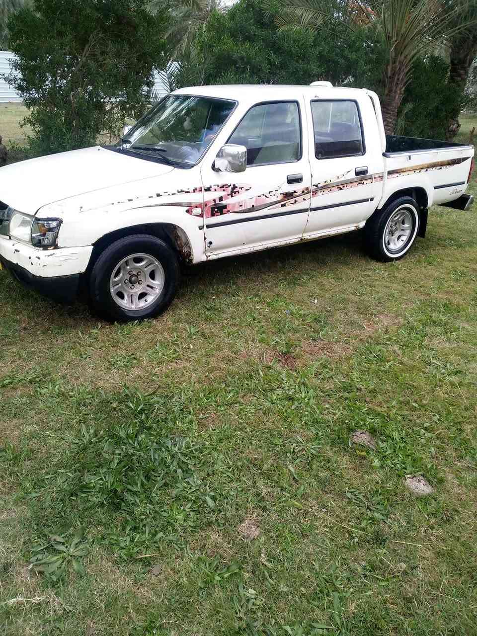 سلام عليكم بيكم دير موديل 2006 محرك كير اكسن شاصي مكفول محرك بخاخ تخم تاير كهربائيات كلها شقاله هاذا رقم الهاتف وشراي يدلل. ***********
