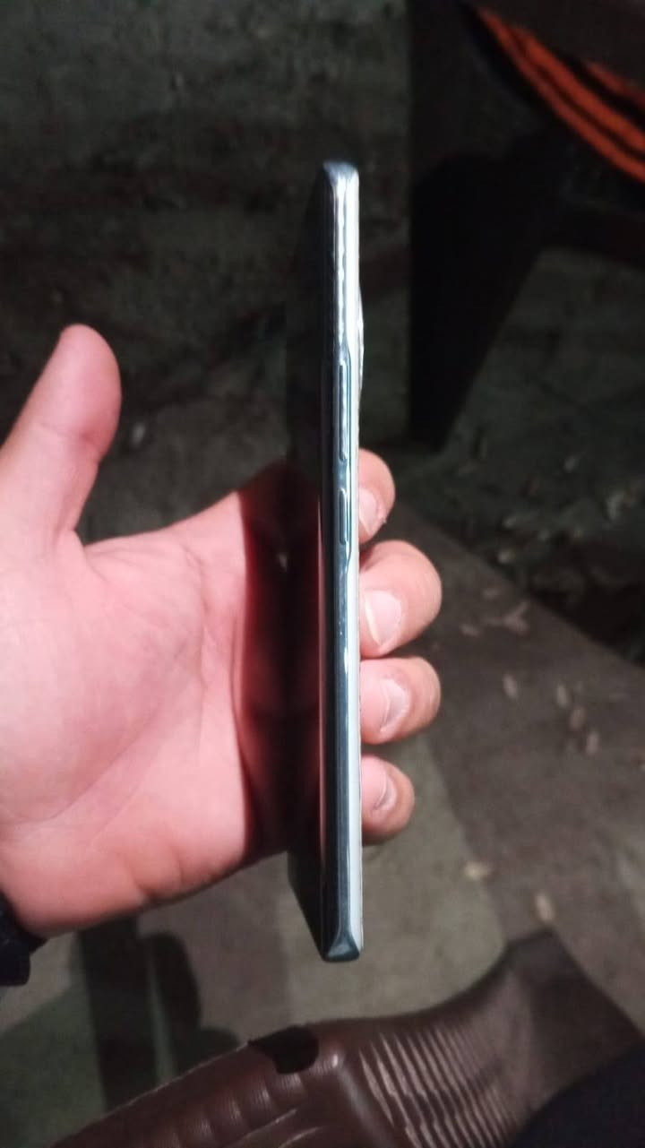 اخوان موبايل للبيع جدا نضيف نضافة 100٪
هونر 9 x s
مع الكارتونة.     السعر 280 وبي مجال
والكفر الخلفي اني مخلفة علمود ليتشخط
مكاني بغداد
***********
