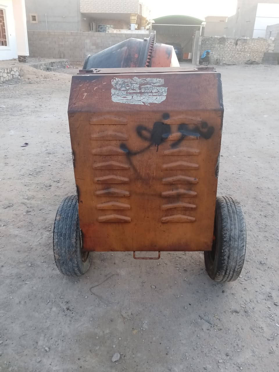 السلام عليكم خباطه للبيع استبكو لبناني باب أول محرك عل فحص السعر (مليون و 600) السكن الرمادي التواصل ع هاذه الرقم ***********
