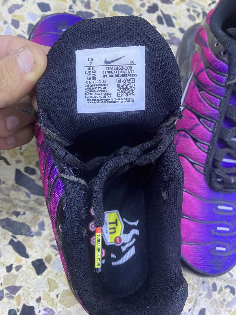 Tnحذاء نايك
قياس 40 (25cm)

سعر20 الف
يوجد توصيل


**إذا كنت صاحب هذا الإعلان وتريد حذفه لأي سبب، رجاءا أرسل رسالة إلى الدعم الفني**