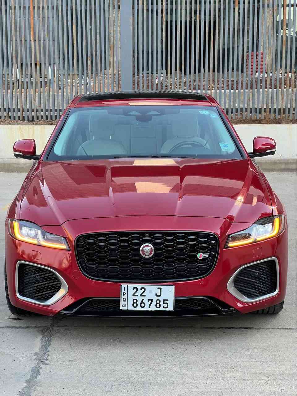 جاكوار XF SE موديل 2021
***********
***********
* محرك 2.0 تيربو
گیر أوتوماتيك 8 سرعات
* فتحة سقف
* بابات شفت
* شفتات على المقود (Paddle Shift)
* شفت الصندوق (فتح الشنطة كهربائياً)
* 2 سويج
* تشغيل ودخول بصمة (Keyless)
* شاشة لمس
* كاميرا خلفية
* حساسات أمامية وخلفية
* مقاعد جلد كهربائية
* تدفئة وتبريد للمقاعد الأمامية
* تدفئة للمقاعد الخلفية
* مكيف ثنائي المناطق (حار وبارد)
* مثبت سرعة
* نظام المحافظة على المسار (Lane Assist)
* مرايات كهربائية قابلة للطي
* إنارة LED
* جنوط ألمنيوم أصلية
* سيارة فخمة، نظيفة، وثباتها عالي على الطريق أربيل, العراق
