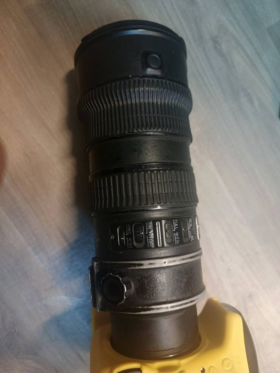 عدسه 70-200 شرط الصورة كزاز واضحة 100% ✅
َ
َ
فتحة العدسة: f/2.8 ثابتة / مزودة بتقنية مانع الاهتزاز VR /  تدعم التركيز التلقائي بمحرك AF-S صناعة اليابان
السعر 475 بيها مجال 
عنواني بغداد الشعب وعندي توصيل


**إذا كنت صاحب هذا الإعلان وتريد حذفه لأي سبب، رجاءا أرسل رسالة إلى الدعم الفني**