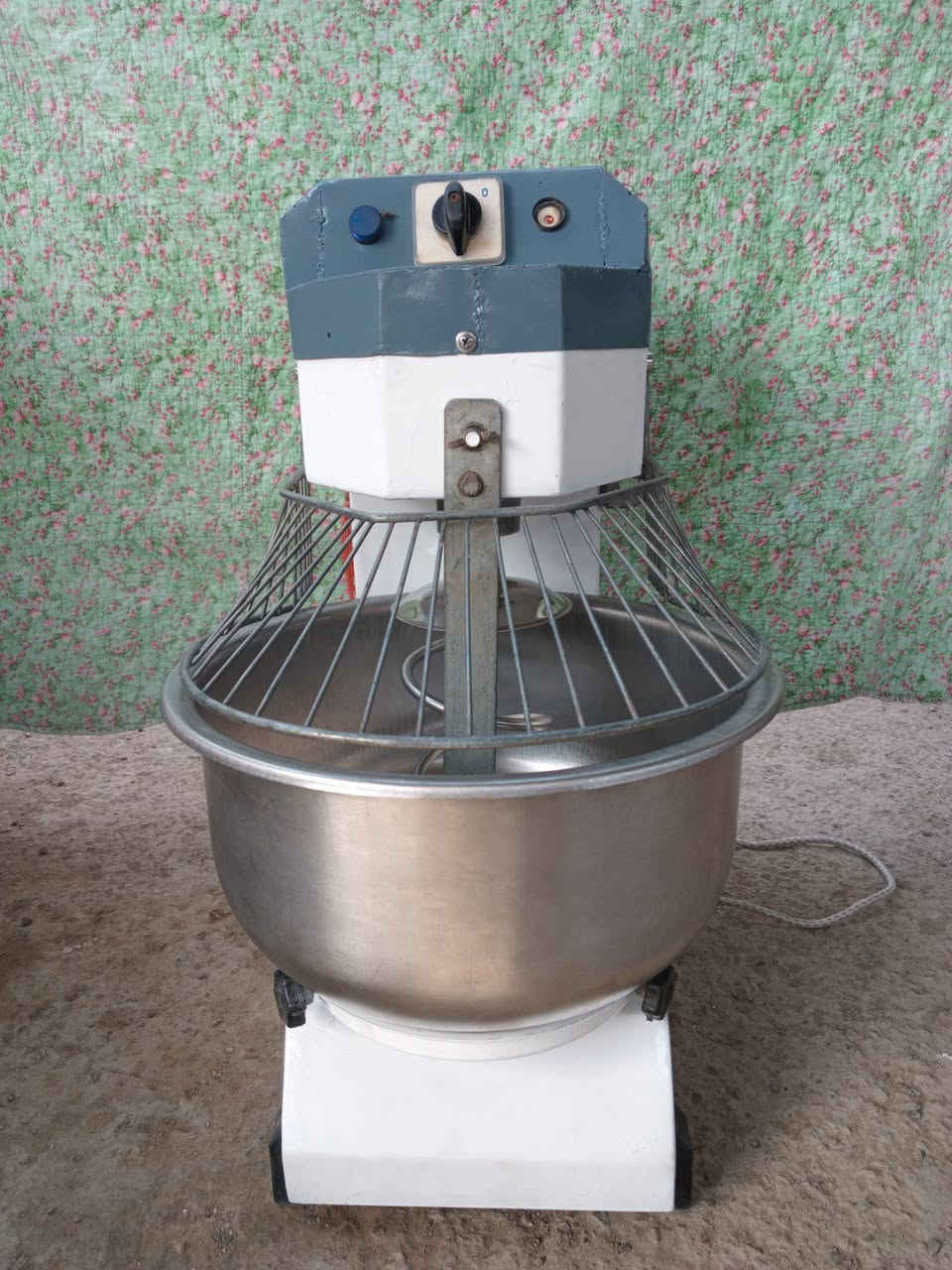 السلام عليكم 
للبيع عجانه لولبي 5 كيلو السعر (١٦٥)
مكاني جكوك قريب على الكاظمية ***********
