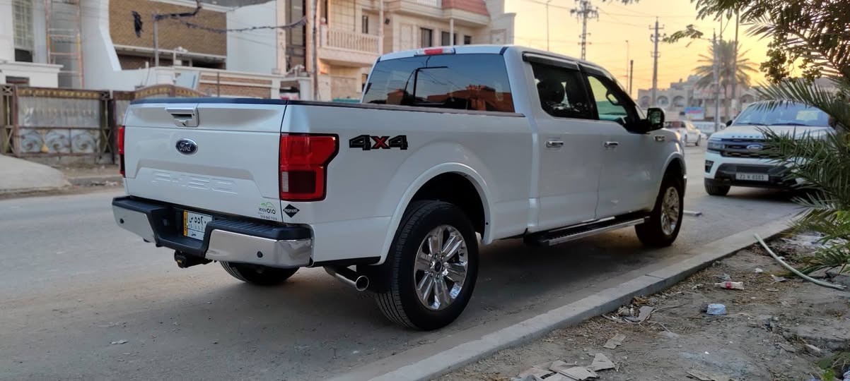 FORD 2019 فول موصفات  غاز بانزين بلاد  مكينة8V
حادث موضح بسونر واخف هم  بنرما رادرات درج كهرباء جلد كشن حار بارد كهرباء  رقم مميز صاج شاشة جبيرة زنون بلاد صندوك كهرباء  مغلف رقم بغداد مميز سكليتر كهرباء كشافات بالمري مري شفط ثلاجة دبل قمارة تاخذ 250 لتر اقتادية بالغاز جدا بدون اي نقص سيارة جاهزة الاستفسار *********** بغداد, العراق
