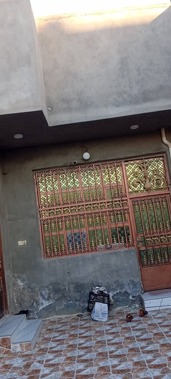 بيت للبيع مساحه الارض 200 متر عنوان ديوانية حي الزهراء مقابيل العمارات السكنية الجدد خلف مجمع السفير للسيراميك مطلوب 5 مليون دينار السعر الكلي 140 من ضمن الطلب مع المجال


**إذا كنت صاحب هذا الإعلان وتريد حذفه لأي سبب، رجاءا أرسل رسالة إلى الدعم الفني**