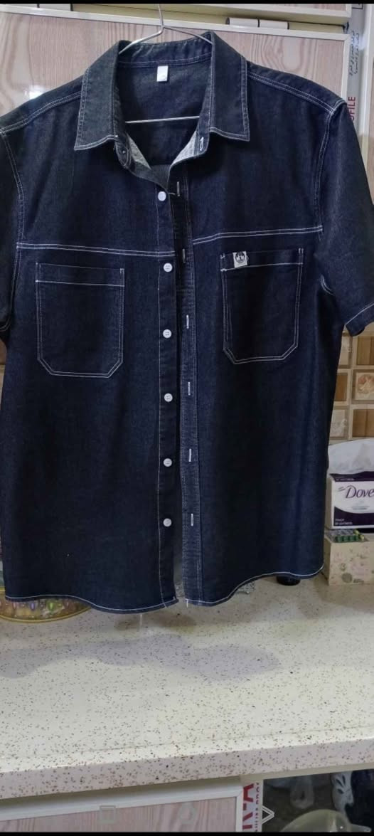 قميص كابوي اسود فاتح جديد مامستعمل قياس XL السعر 25 بي مجال بغداد الحبيبية *********** يوجد واتس اب بغداد, العراق
