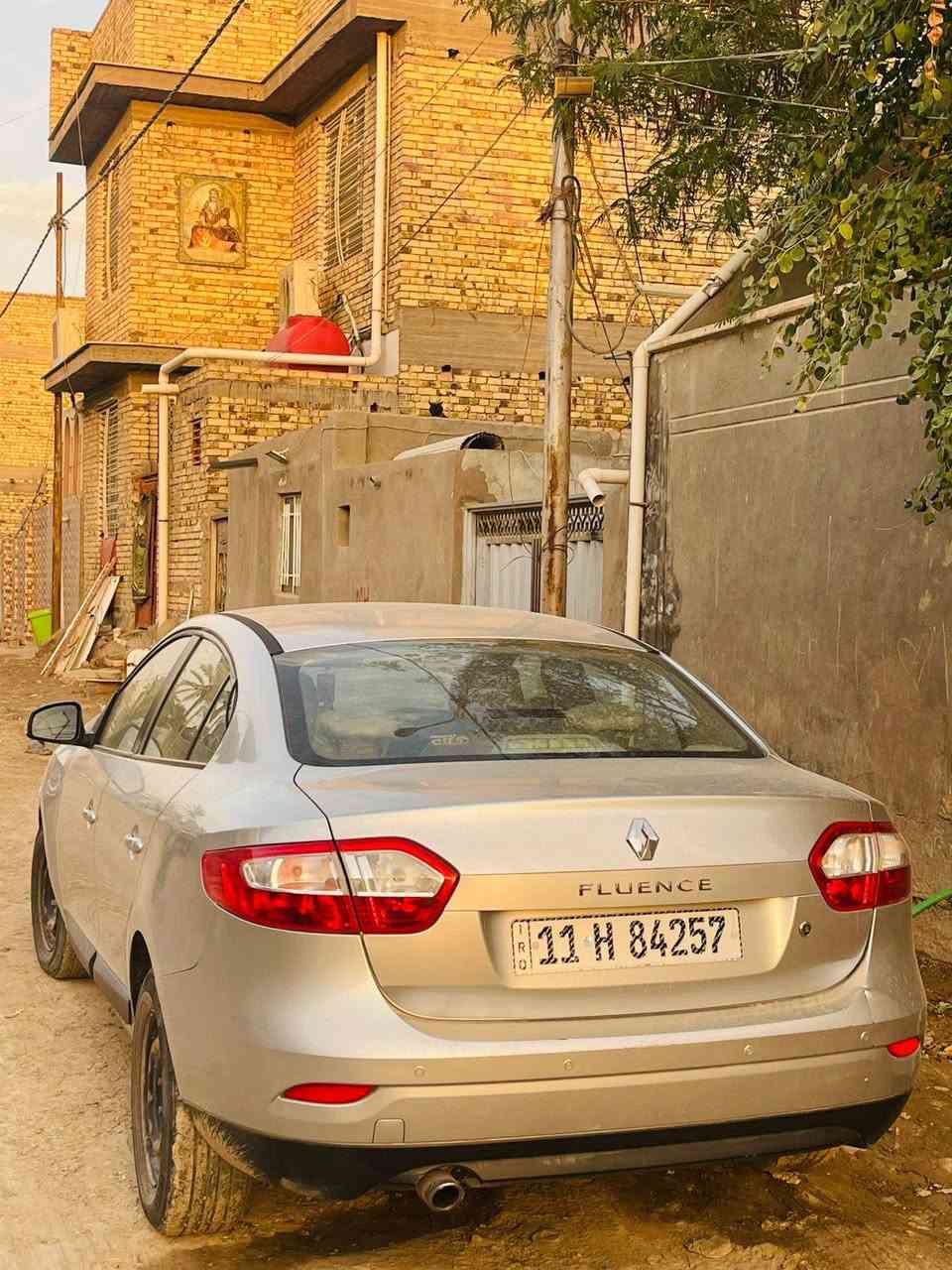 سلام عليكم فلونس 2016 كير اتوماتيكي مجهز براديتر تبريد دهن مسوي اني  استلام شركة باسمي ماشية 93 الف السعر 80 ورقة  
الاتصال على الارقام 
***********
***********
