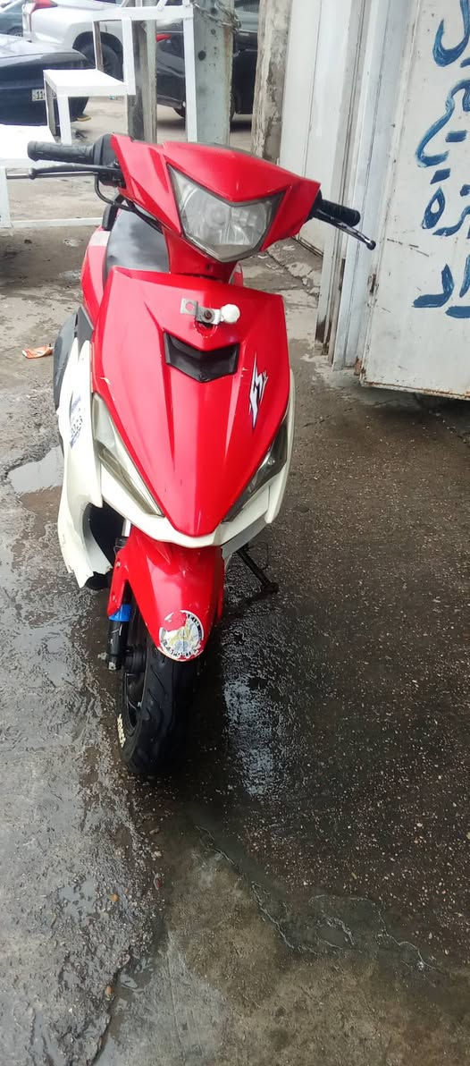 السلام عليكم دراجه fs كهربائيات هندر شغالات باتري جديد تايرات جدد بريكات امامي خلفي شغالات قفل صندوق مكينه تحوير مال ماكس 120 سلف شغال اضائه شغاله كابريتر بلادي بيه بس خيط تبخير البارحه صار بيه المو شراي ليراسل النعون بغداد الامين الثانية السعر 350 وبيه مجال حك الجيه متواجد رصيد واتساب فقط ***********
