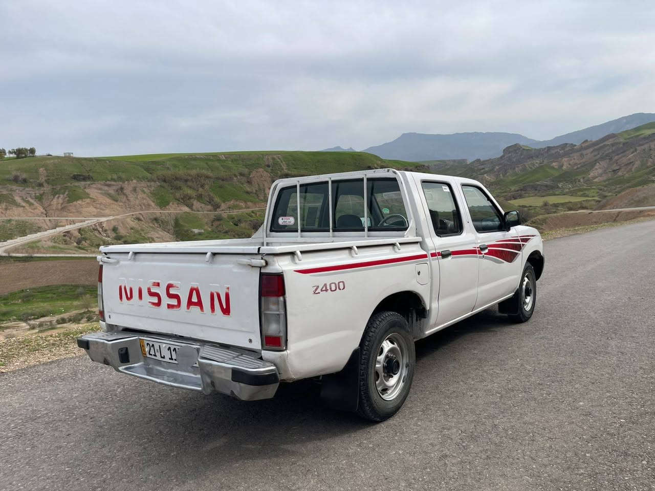 نیسان پیکاب 2002 z سەیارەکە ڕەقمەی تازەیە تا 2030  بە ناوی خۆمانەوەیە مەرجی تازەیە   ، تەنها بۆنیدی بۆیاخە ، تایەی تازەیە و بێ تەقەو ڕەقەیە کامل سێرڤسی بۆ کراوە ڕۆن پاتری ئەکسل و هەمووی تازەیە و مەکینەو  گێڕ بەشەرت 
بۆ نرخی پەیەوەندی بە ساحێبیەوە بکەن 
*********** السليمانية, العراق
