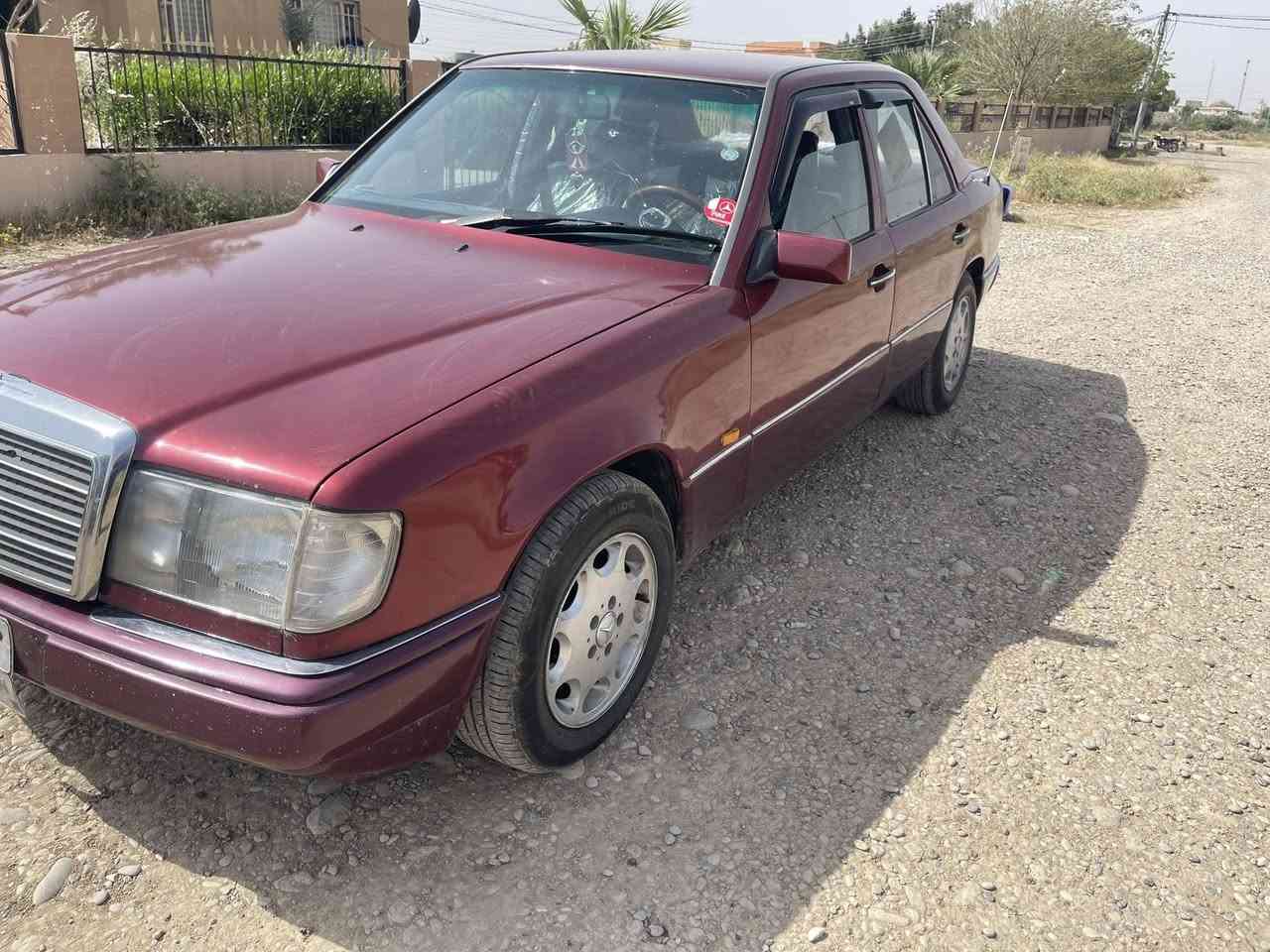 مارسدس دب موديل 1990
رقم سليمانيه شرط التحويل
كير اكسل خفيف مكينه 3000 vvt.i  بشرط تراي 180 تمشي بيها سياره نظيفه حيل بدون خياس ومعجون
قواعد دبل سليمات
صبغ جماليه فقط فقط بدون قطرة معجون
 وصور قبل الصبغ موجوده عندي..
تبريد تدفئه شغال
تخم تايرات صار شهر شادهن 
كهربائيات كلها شغاله باتري جديد 
صدر امامي خلفي جديد كامل
مكانها ديالى كولجو قريب ع جلولاء

***********

السعر 65
