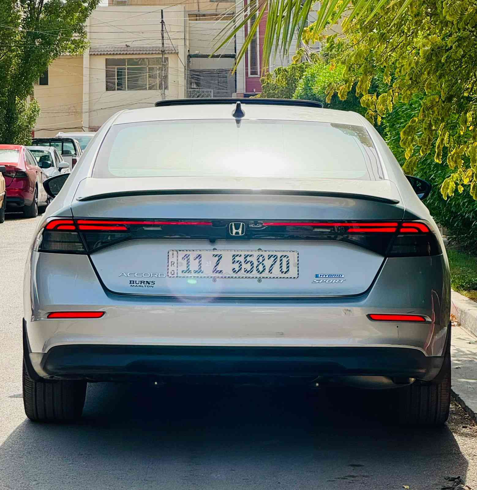 (رقم بغداد سنويه بسمي)
تحويل مباشر 
للبيع هوندا اكورد هايبرد موديل 2024 
 فئه sportمواصفات:- مكينه 2000 هايبرد بصمه/بصمه ابواب/فتحه سقف / رادارات اماميه وخلفيه وجانبيه /كراسي كهرباء /تشغيل عن بعد /شاشه كبيره/كامره دواره/فول تحكم ستيرن/تحديد مسار/اوتو هولد/سايد بريك بصمه/كار بلي
وبعد هوايه مواصفات
ماشيه 15 الف مايل فقط 
جديده كلش حلوه سياره كل نقص مابيها سياره 

وارد امريكي حادثه فقط نص  دعاميه اماميه وبارد بلجاملغ فقط وشخط  خفيف بلباب اثر تحميل وراجع كارت 
وعلفحص وين ميحب المشتري
صور الحادث ورقم الشاصي موجوده بلمنشور
الاستفسار الاتصال على الرقم 
*********** اتصال 
*********** واتساب
