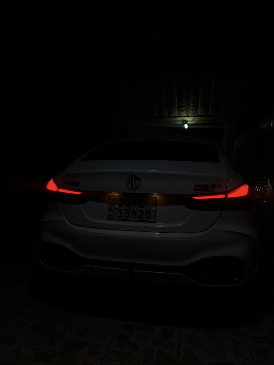 السلام عليكم ام جي GT 2025 ماشيه 31 الف سياره كفاله عامه ما عده بارد صغير بصندوق وطخه صغيره كلش ب معنى كلمه بجاملغ سياره باسم شركه اربيل الدولي مكانه بصره ***********
سياره فول مواصفات 
حساسات اماميه+خلفيه
كامرات360 درجه 
اشاير ب مري 
اوامر صوتيه 
تبريد قطعتين 
رادار امامي 
وبعد بيها مواصفات كلش اهواي 
كامرات تسجيل اثناء قياده
كلها ع بلاد بدون اي اضافات ع سياره
