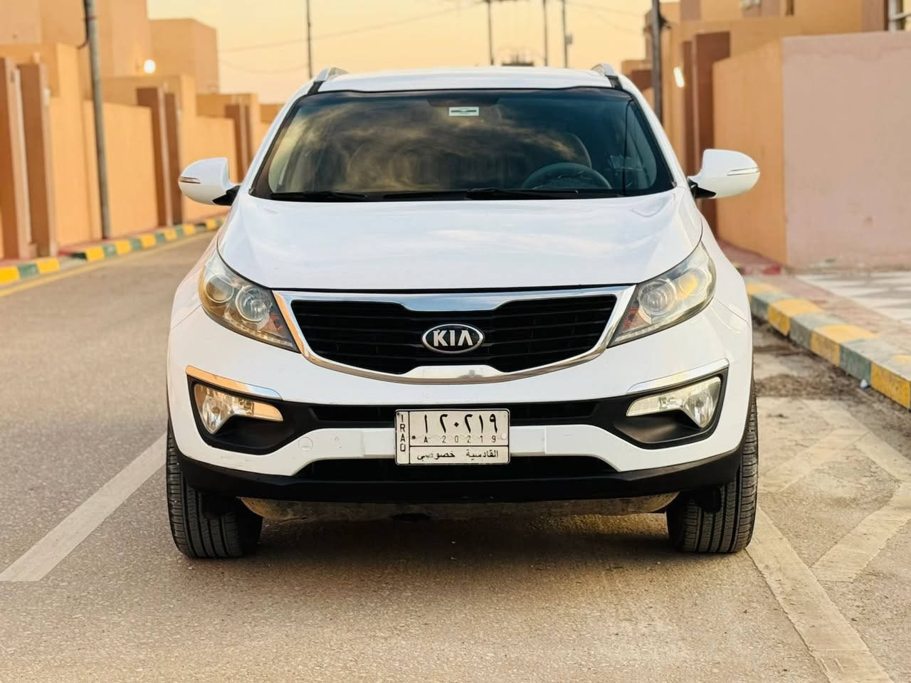 السلام عليكم
كيا سبورتج 2014 خليجي 
جديده كلش كارتون
حداديه 
تخم تاير 
تبريد وتدفئة 
كاميرا بلاد
حساسات خلفيه 
جديده وجاهزه للأخير 

ملاحظة بيها بنيد وباب العبري فتح فقط بدون دواخل شرط السونار  

السعر 145$ وبيها مجال 

العنوان بابل الشوملي
 
***********
