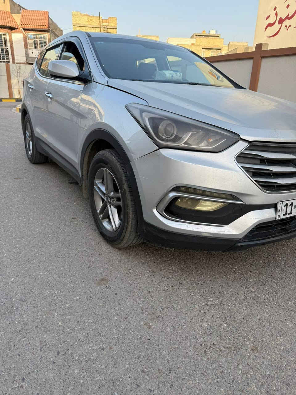 السلام عليكم للبيع سنتافيه موديل ٢٠١٨ وارد أمريكي السياره رقم بغداد بسمي حادثها موضح السعر 130 وبيها مجال لشراي مكاني بغداد الدوره الاتصال ***********
