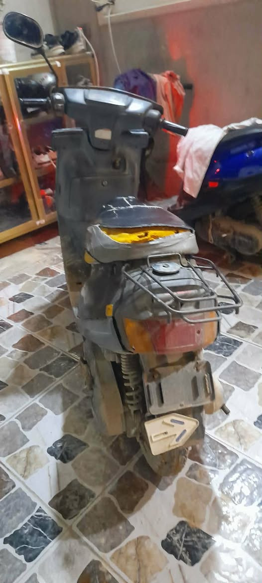 ماطور بزون مفتوح بس مره وحده كلشي مايعوزو لايت LEDبومه شاصي شرط بس السلف ب 5 شغال الماطور نضيف محركو سعر 200


**إذا كنت صاحب هذا الإعلان وتريد حذفه لأي سبب، رجاءا أرسل رسالة إلى الدعم الفني**