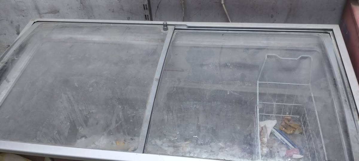 سلام عليكم  ثلاجات للبيع  مال اسوق 
قيم وخذ  بس لاتكسر بل سعر 
***********
