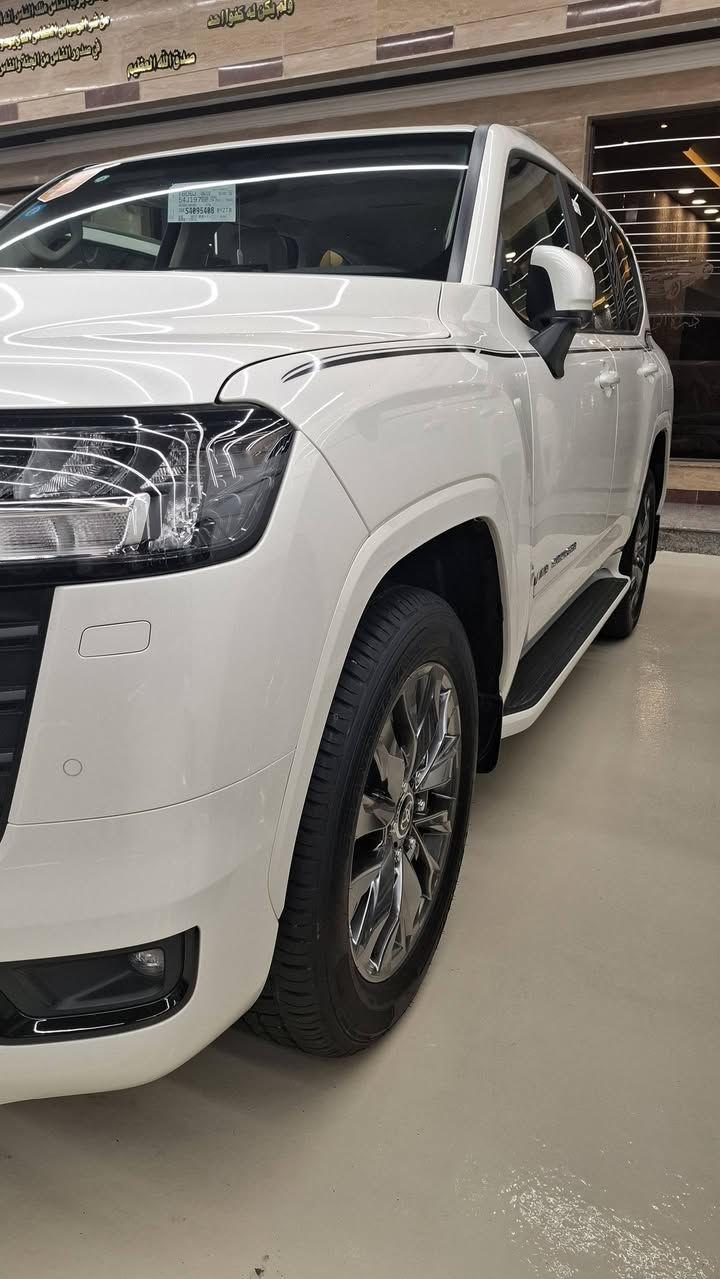 سلام عليكم ....للبيع او نراوس 
لاند كروز موديل 2025 تويوتا العراق ضمان فئة
GXR
محرك 6 سلندر 4000cc تنفس طبيعي السيارة حالة الزيرو ماشية/ ٤٠٠ كيلو
المواصفات
١ بصمة تشغيل
٢. تشغيل عن بعد
٣ . خمس بصمات ابواب
٤. باب خلفي كهرباء
٥.شاشة كبيرة الوجبة جديدة
٦.كشنات كهرباء
٧. ثلاث شاشات ايباد
٨. تحكم ستيرن
٩. فتحة سقف
١٠. ثلاجة
١١.سايد بريك دكمة
١٢. حساس امامي خلفي
...للتوضيححح السيارة تويوتا العراق ضمان
.. العنوان بغداد العامرية.
السعر / ٧٦٠٠٠ وبيها مجال
الرقم ....
***********
***********
