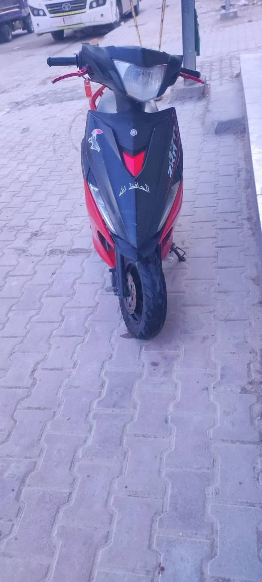 سلام عليكم شباب دراجه ماكس دراجه نظيفه مثل ما تشوفوها بالصوره مكان كربلاء قضاء الحر هذا رقم الهاتف ***********
