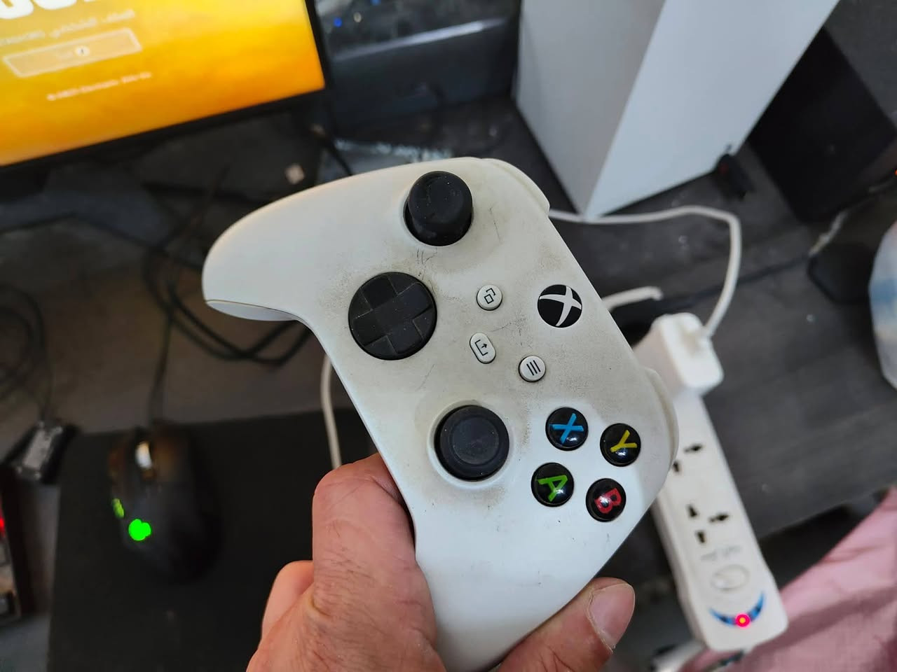 مراوس pc او بيع
اكسبوكس سيريس اكس الابيضاستخدام قليل ،  وي حساب بيه العاب باتل فيلد 1'5'6 و كم لعبه بعد و غيم باس سنه ، يدتين اصليات ، يدة رينبو برو ، قواعد شحن + بطاريات + ارمر اكس برو + يو بي اس اوف لاين


**إذا كنت صاحب هذا الإعلان وتريد حذفه لأي سبب، رجاءا أرسل رسالة إلى الدعم الفني**