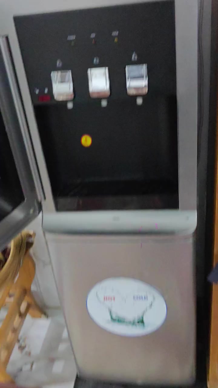 متاح كنتور او براد البراد جديد مستخدم قليل
مكاني مقابل جامعة تكريت حي الفرسان سعرالبراد اب 175او بي مجال 
او سعر الكنتور اب 200او بي مجال


**إذا كنت صاحب هذا الإعلان وتريد حذفه لأي سبب، رجاءا أرسل رسالة إلى الدعم الفني**