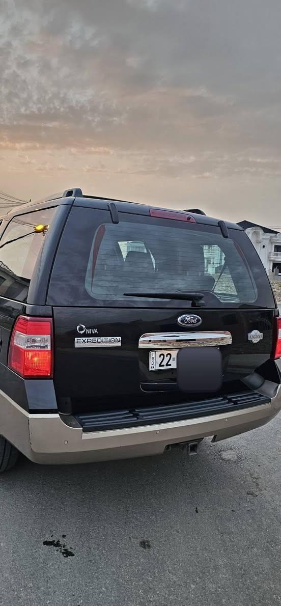 السلام عليكم من رخصة الأدمن 
فورد اكسبدشن كينگ رانج فول مواصفات  موديل 2014 
8 سلندر محرك 5400 
ماشية 273الف 
جامة الصندوق مبدلة 
ضرر الدعامية الأمامية جهة اليمين ضرر بسيط 
ماطور الدواسة جهة اليمين عاطل 
كلشي بالسياره وكالة
للبيع السعر دفترين 
للتواصل ***********
المكان اربيل

