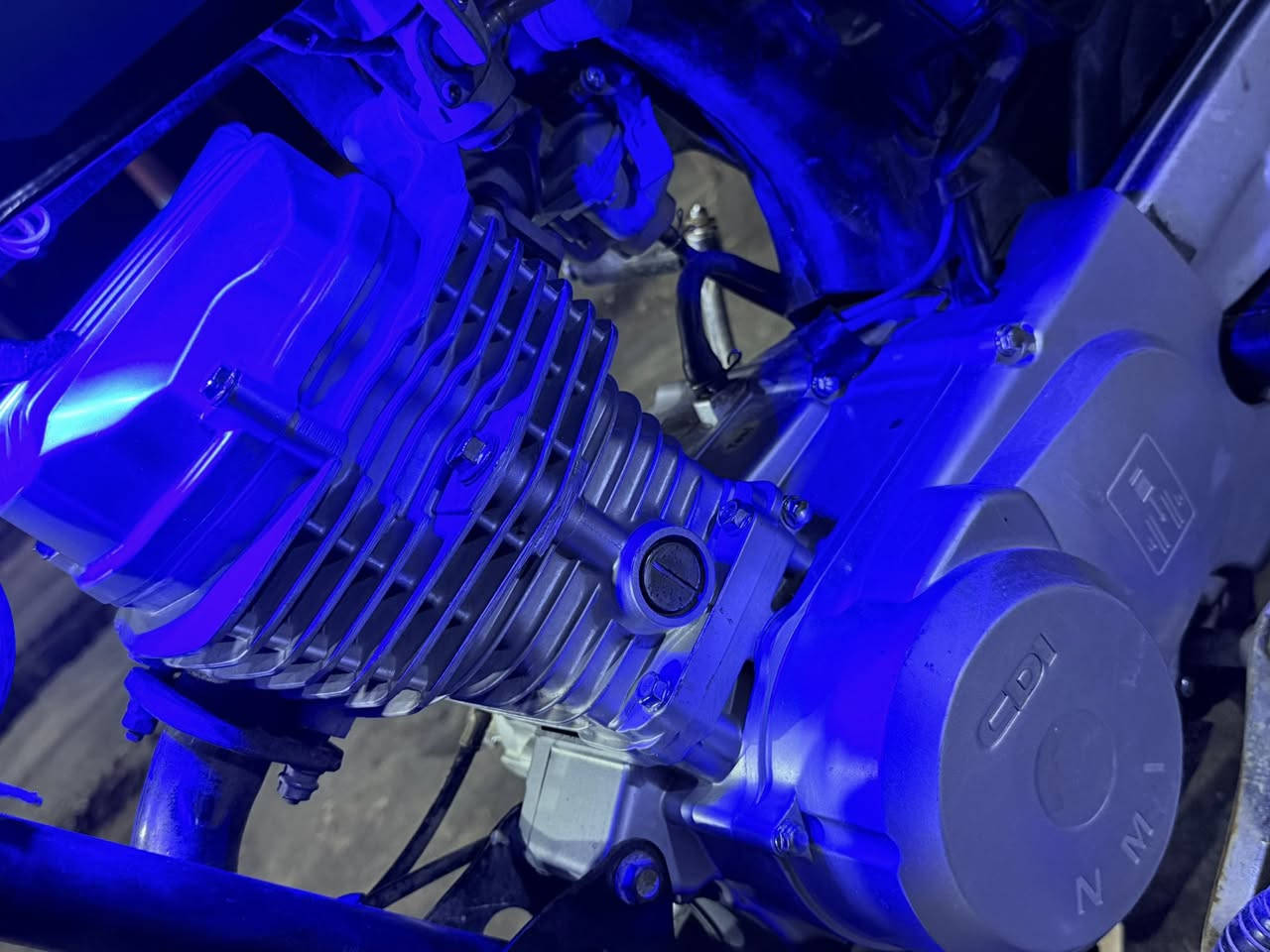 دراجة نامة للبيع
مكينة امتياز مامفتوحة مكفولة والدراجة حلوة مامتعوبة ذابلها ويلات جدد ضفيرة جديدة عينة شغالة لايتات شغالة السعر ٧٥٠ 
الرقم *********** خور الزبير
