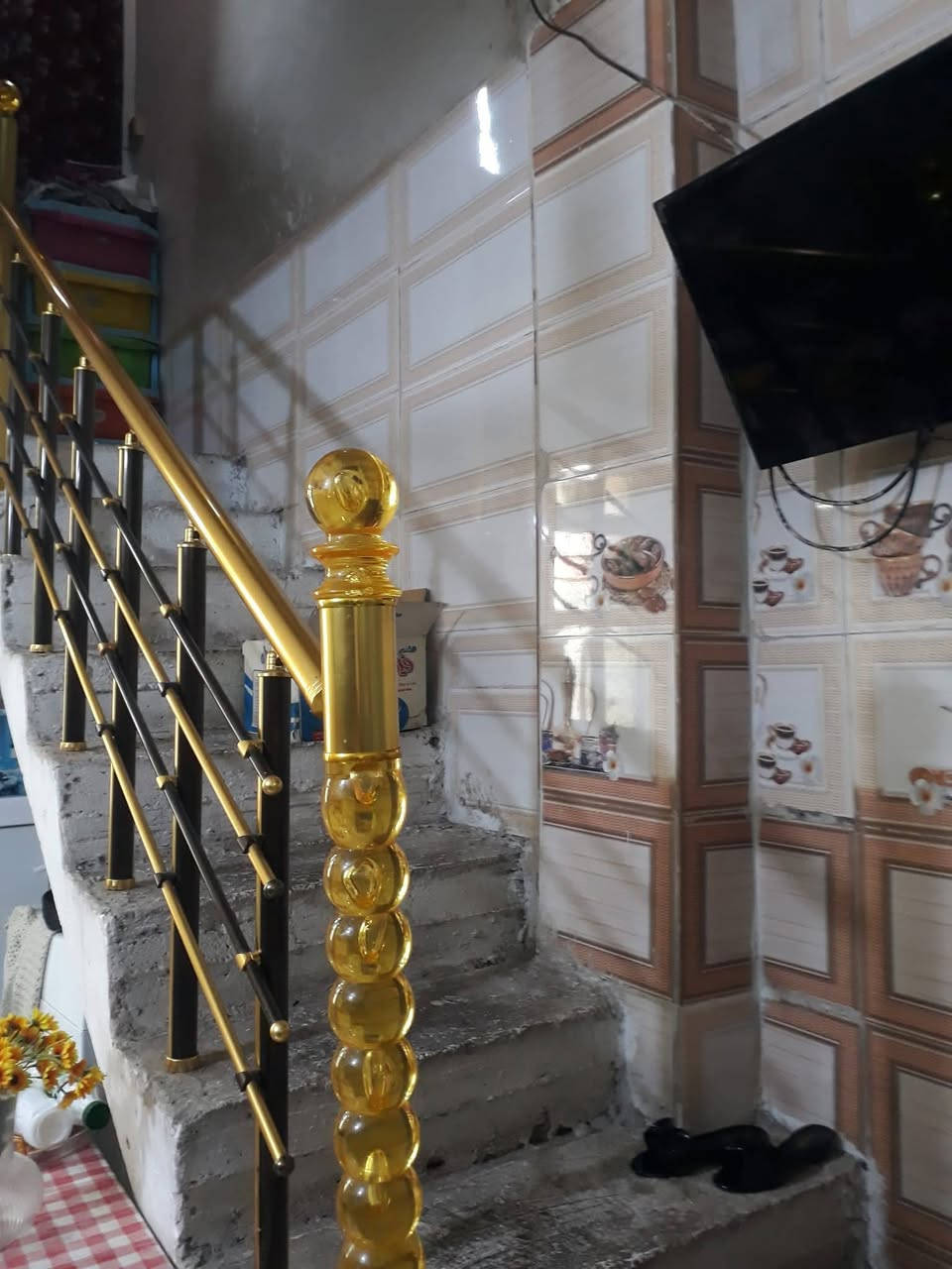 السلام عليكم بيت للبيع طابو صرف المساحة 50م يحتوي على صاله مطبخ صحيات غرفتين نوم بالدوره شهداء ابو دشير موقع جيد 
***********
