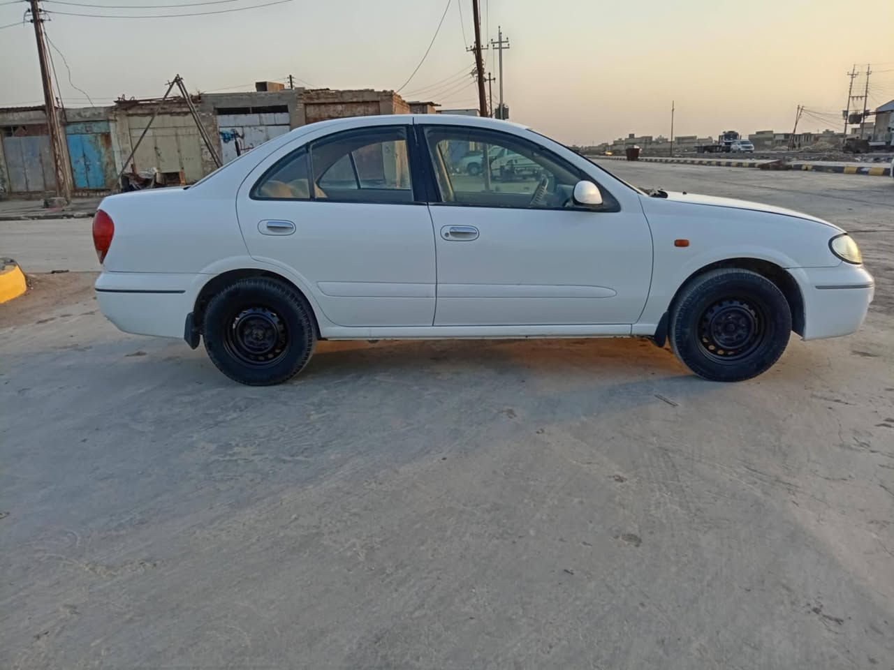 للبيع نيسان سني  موديل 2010
(مزاد وزارة الداخلية ) بيه كتاب مزايدة وسويلك ومالة ام الباركود سيارة جاهزة گير محرك حدادة مكفولة من الضربة والگلبة والتبديل  تايرات كهربايات  دوشمة السعر 75 وبيه مجال المكان ذي قار الرفاعي ***********
