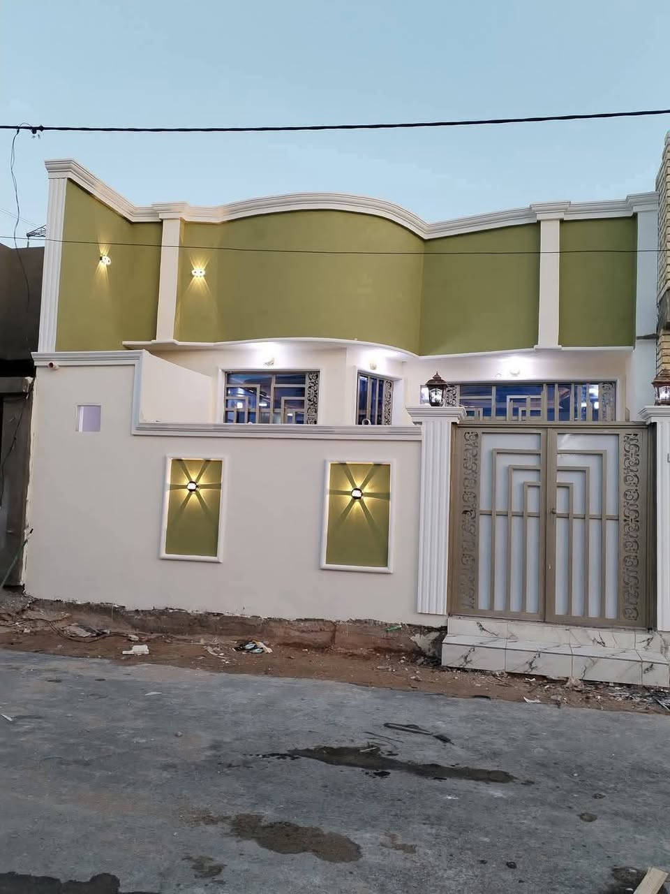 من رخصت الدمن
بسم الله الرحمن الرحيم 

ليكتمل جمال بيتك 

نقدم لكم احدث الديكورات صعدو المنشور بكلمه يالله ***********
