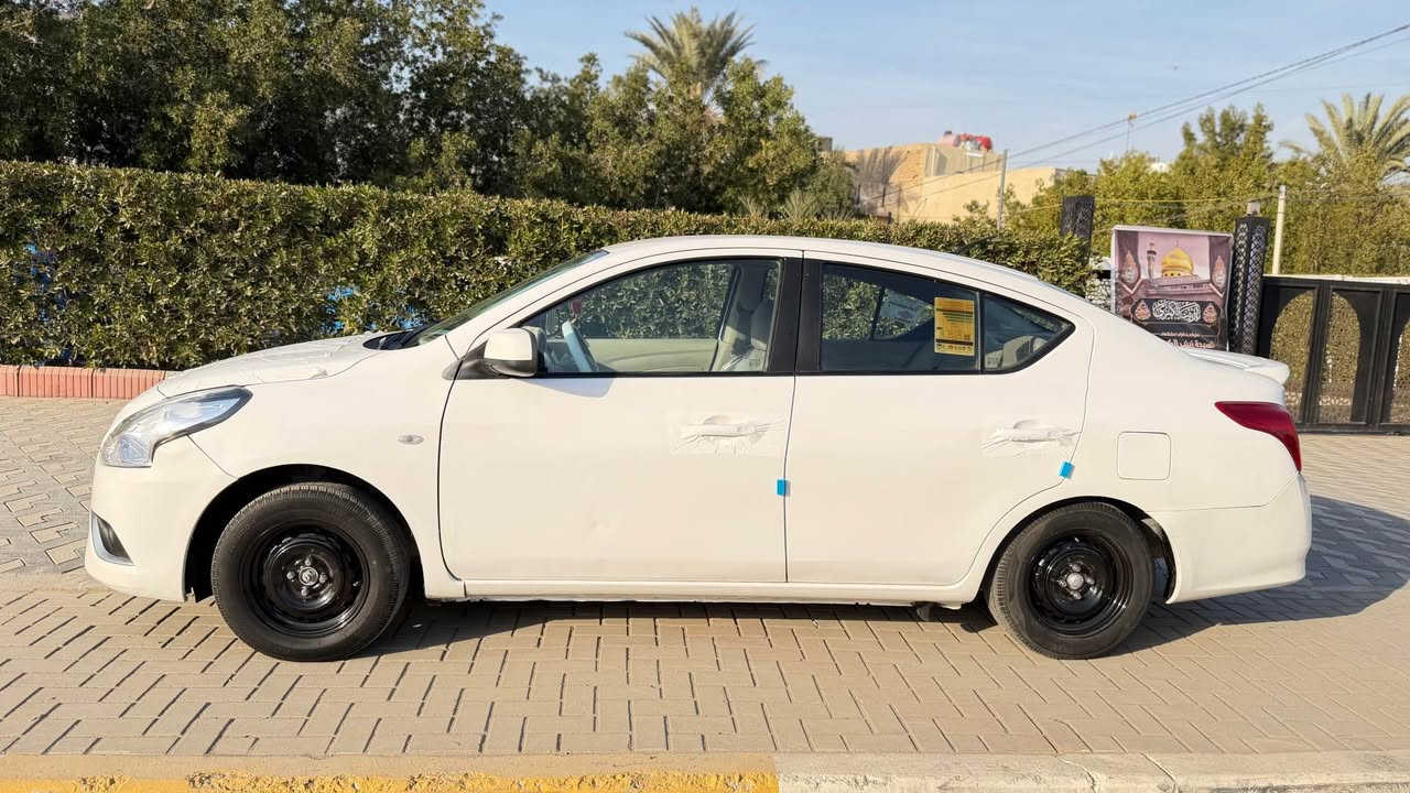 سلام عليكم نيسان سني 2019 ام البليته الزركه بيها صبغ ربع الباب والهلال مال جاملغ كير مكينه مكفولات صدر امامي خلفي جديد تخم تاير جديد تبريد تدفئه شغالات مكاني بغداد البياع
السعر 103 وبيها مجال 
*********** بغداد, العراق
