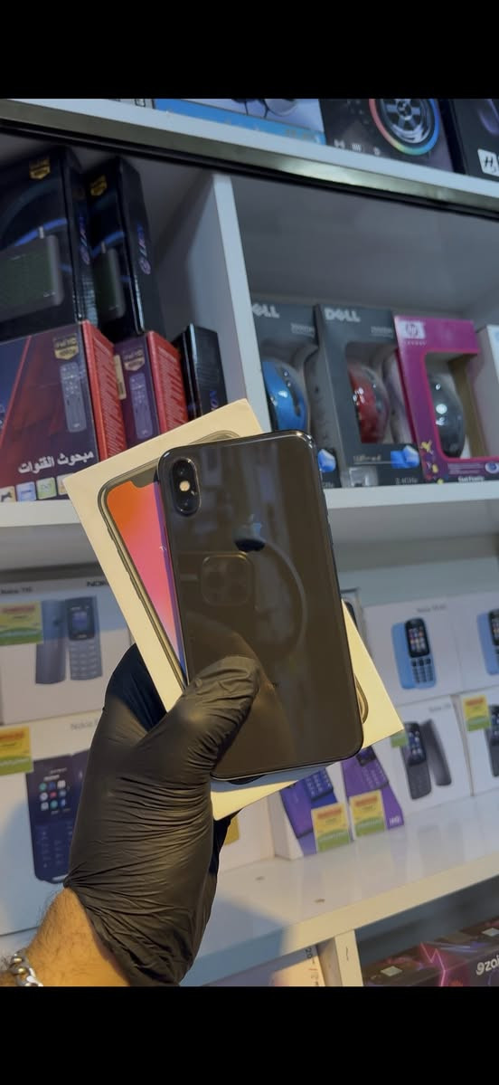 ايفون x ذاكره 256 جهاز كله نورمال ممفتوح بطاريه ٨١ جهاز كامل وياه كارتون عنواني بابل حله حي الامام ***********

